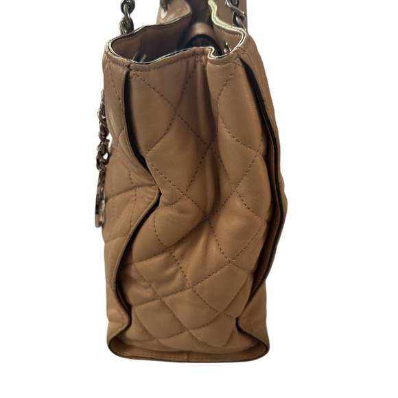 MICHAEL MICHAEL KORS Susannah Large Quilted-Leather Tote - Picture 5 of 8